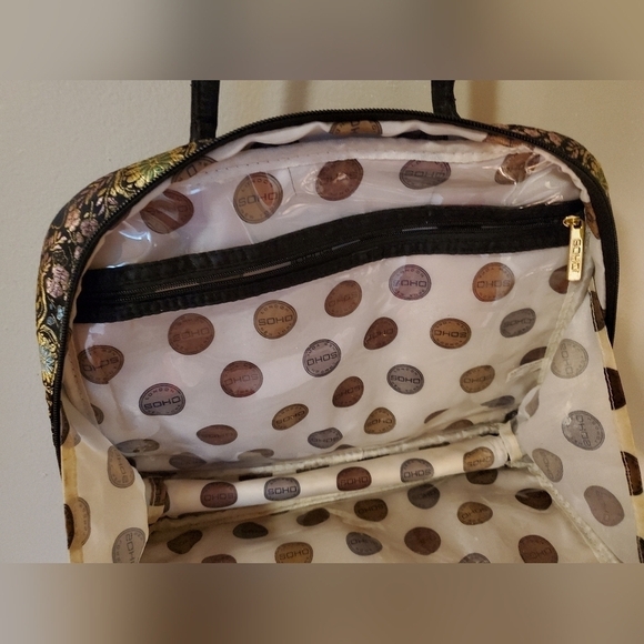 SOHO London Travel Bag - Picture 6 of 10